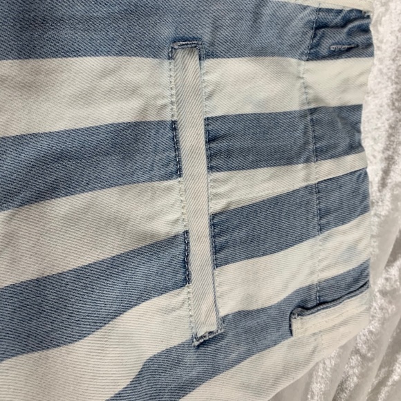 NWT Denim and white stripped cuffed shorts size 27 - Picture 11 of 13